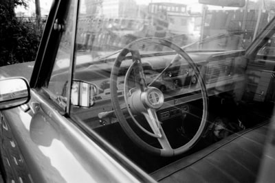 Car steering wheel grayscale images
